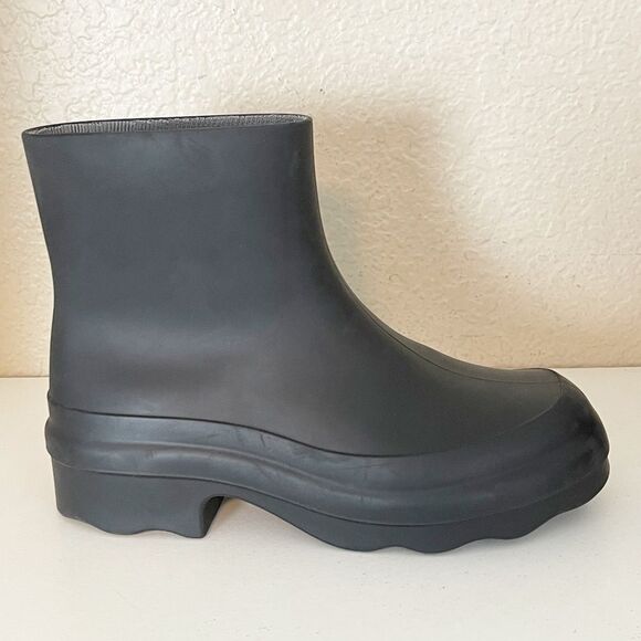 VINCE Nia puddle ankle Rainboots in black  10 - Picture 4 of 12
